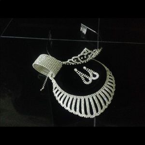 Bridal jewelry set